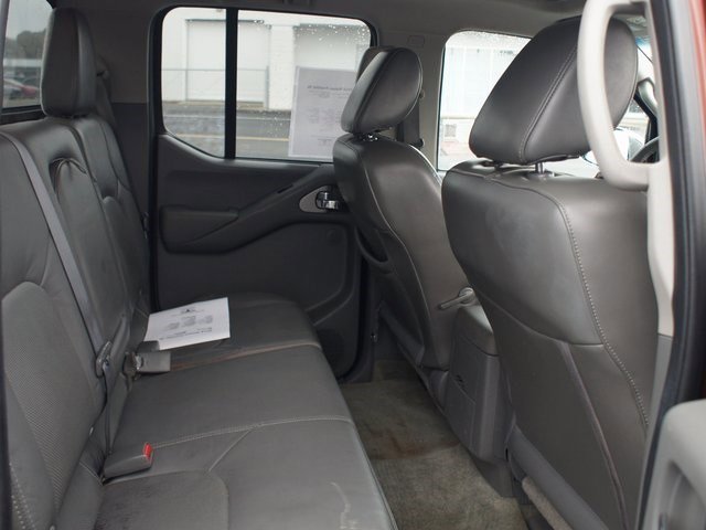 Used 2016 Nissan Frontier SL w/ Moonroof Package image 16