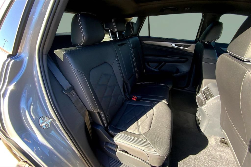 New 2026 Volkswagen Atlas Cross Sport SE AWD/4WD image 9