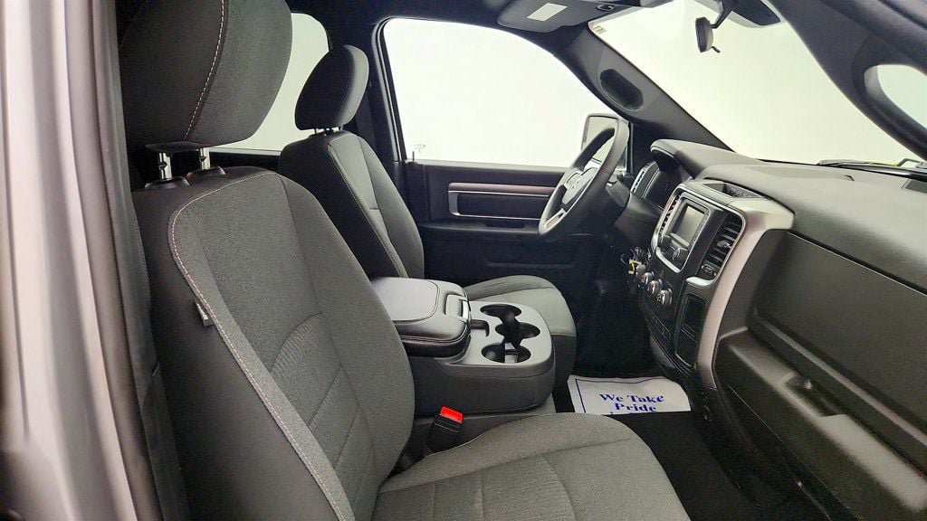 Used 2022 RAM 1500 Classic Warlock w/ Warlock Decor Package AWD/4WD image 22