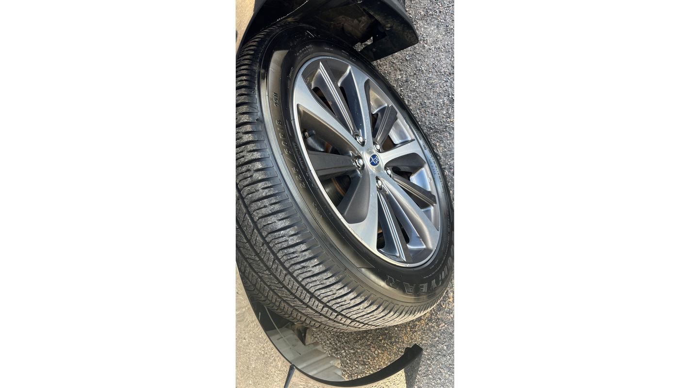 Used 2016 Subaru Legacy 3.6R Limited image 26