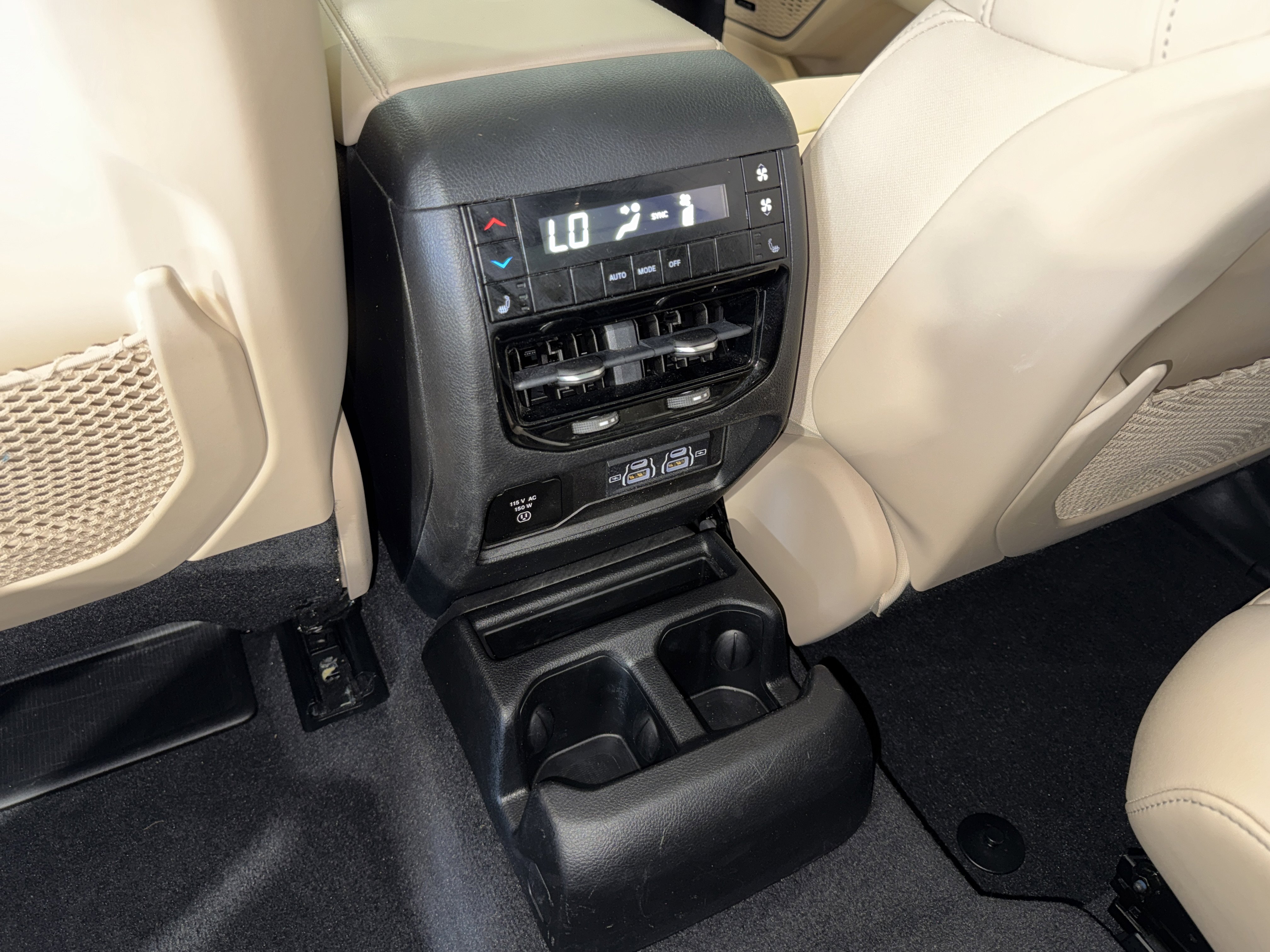 Used 2022 Jeep Grand Cherokee L Limited image 17