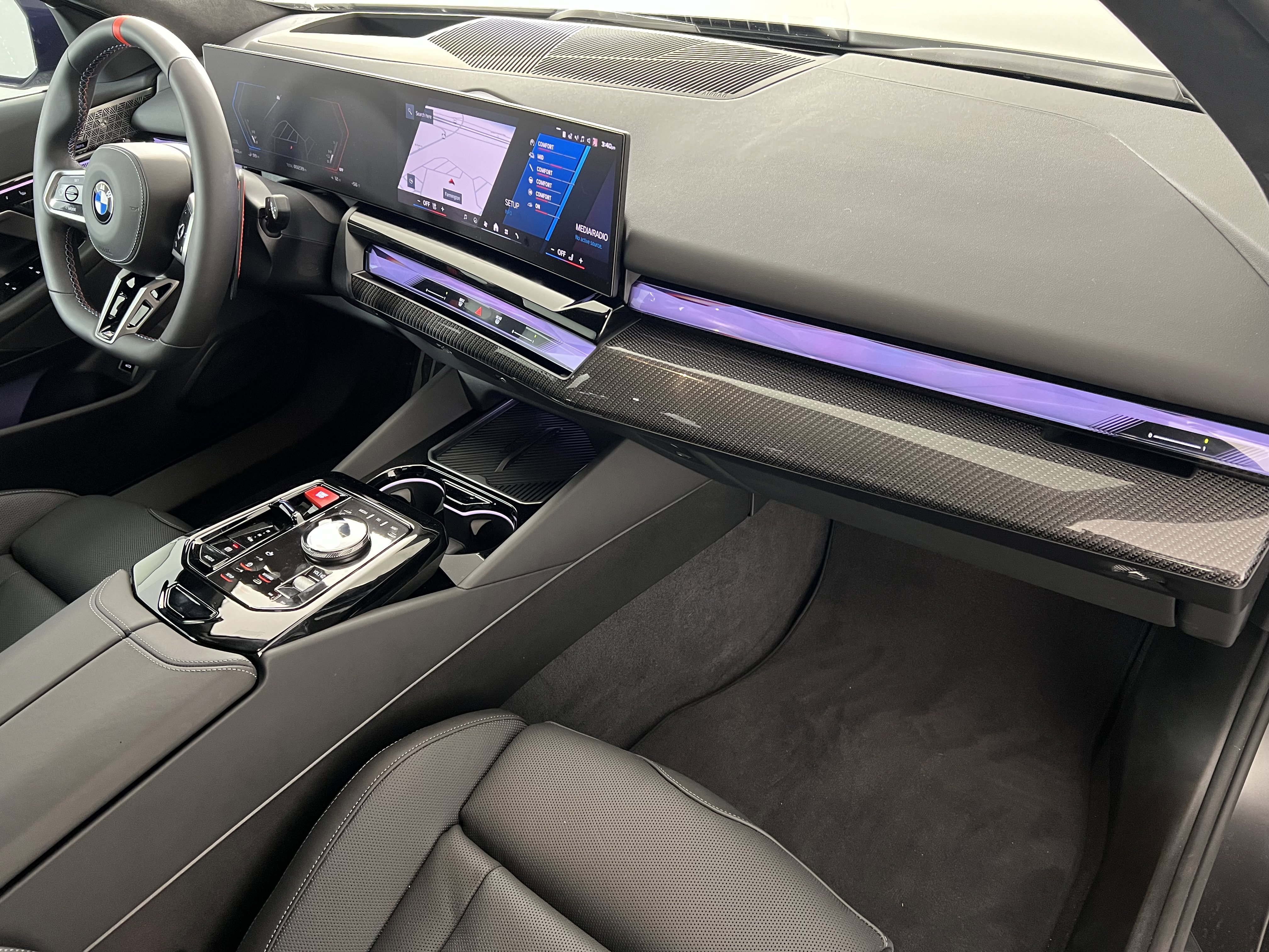 Used 2026 BMW M5 Touring image 26