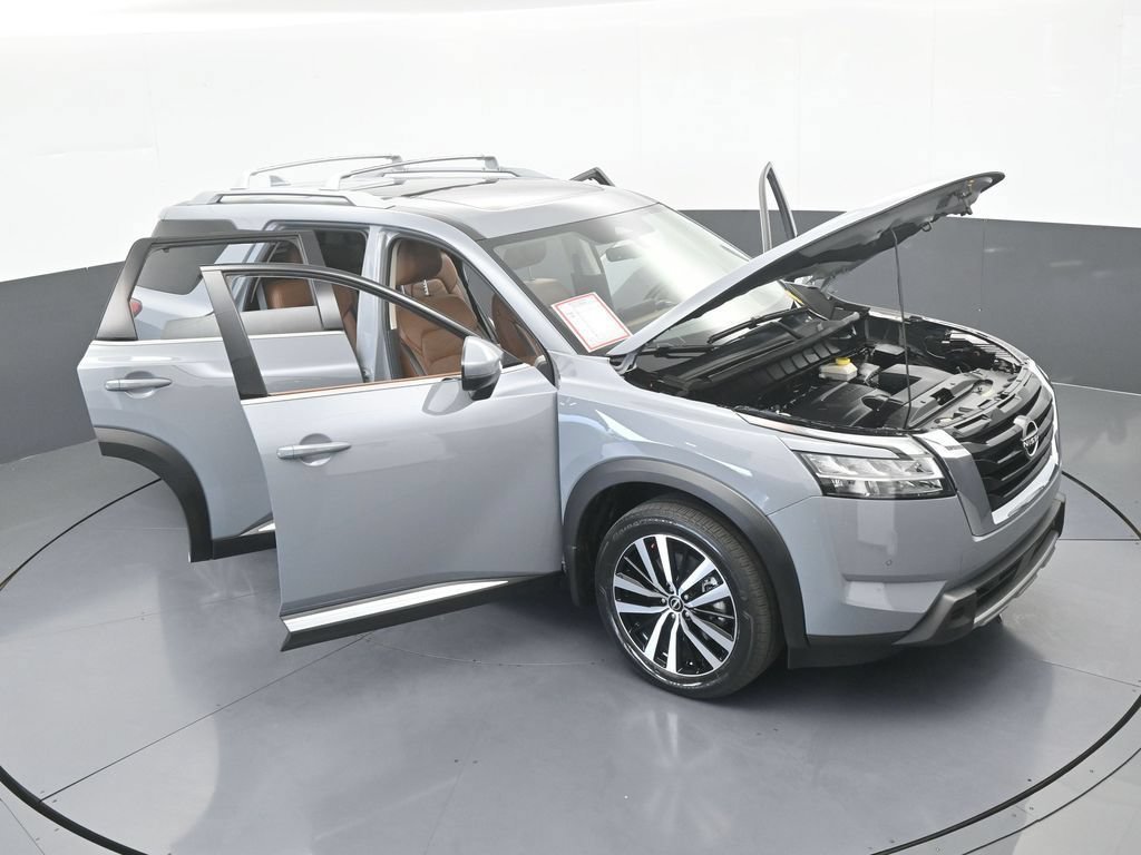 Used 2024 Nissan Pathfinder Platinum AWD/4WD image 74