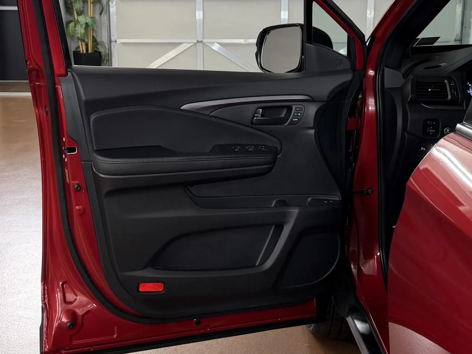 Used 2023 Honda Passport EX-L image 14