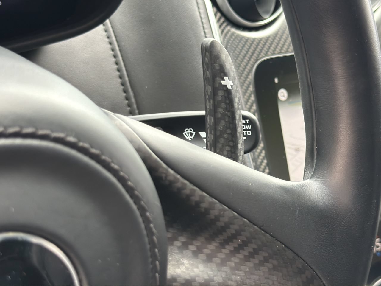 Used 2020 McLaren GT RWD image 18