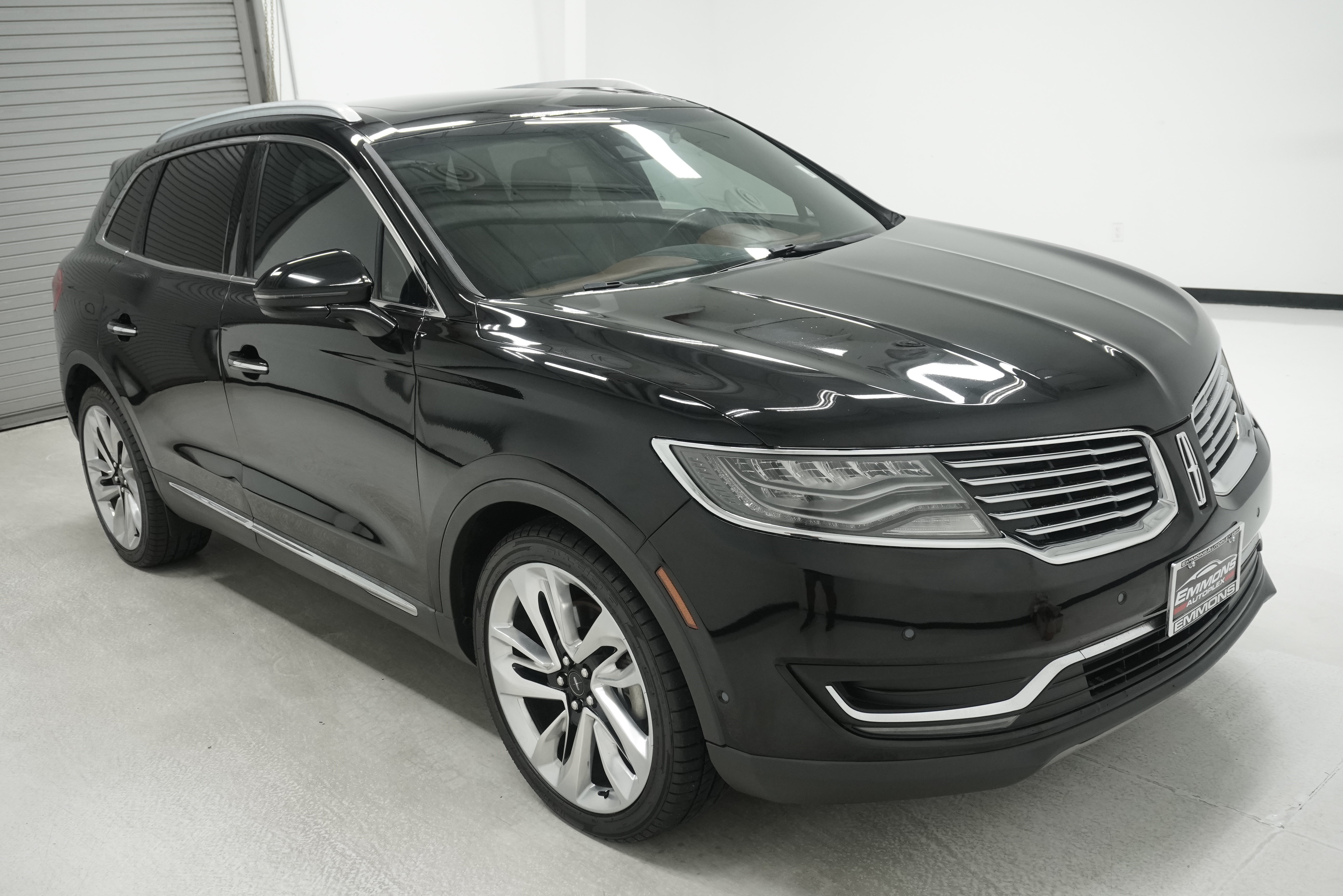 Used 2018 Lincoln MKX Black Label w/ Driver Assistance Package AWD/4WD image 3