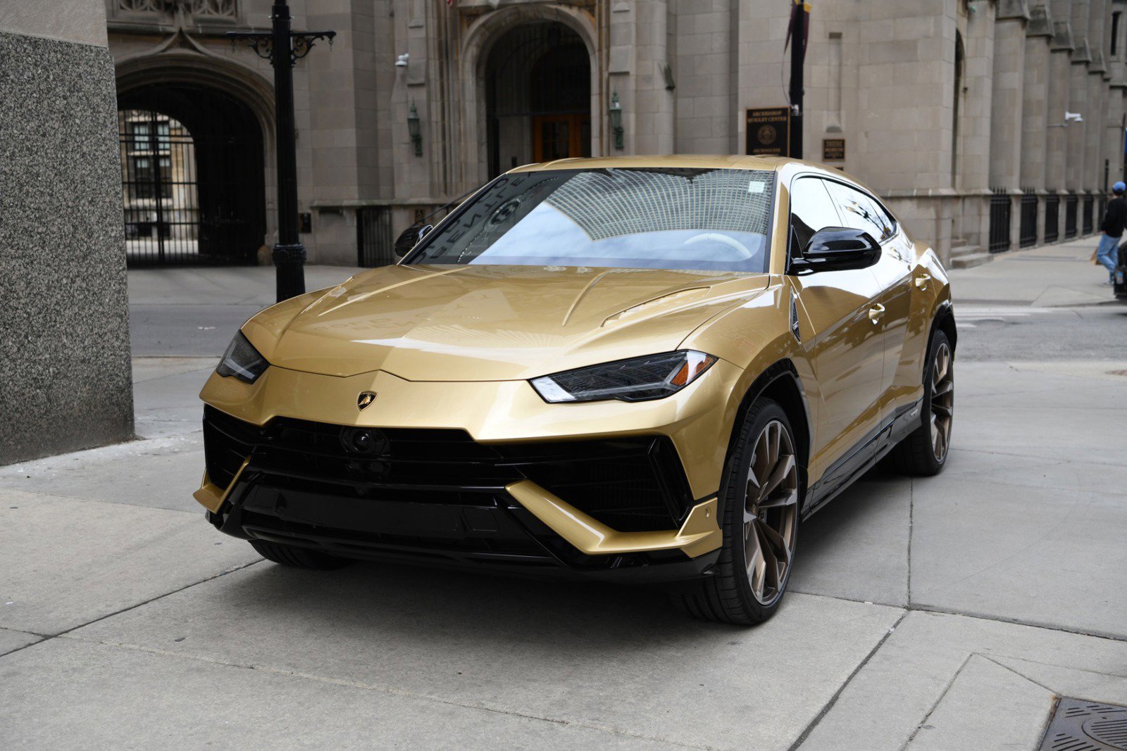 Used 2023 Lamborghini Urus S