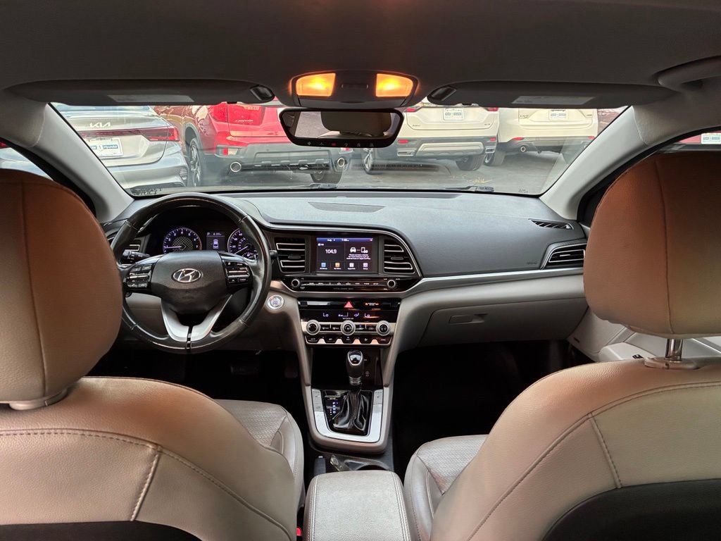 Used 2020 Hyundai Elantra Limited FWD image 14