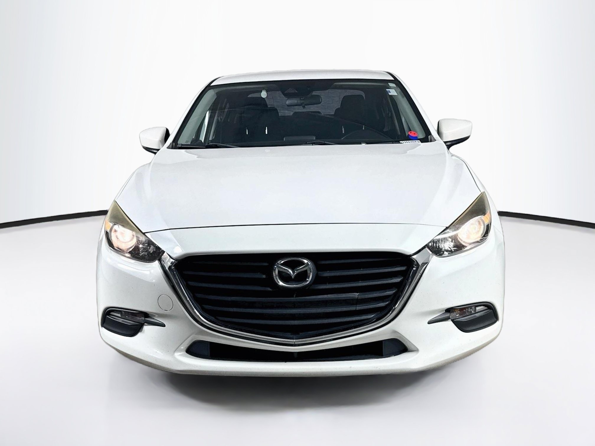 Used 2018 MAZDA MAZDA3 Touring FWD image 3