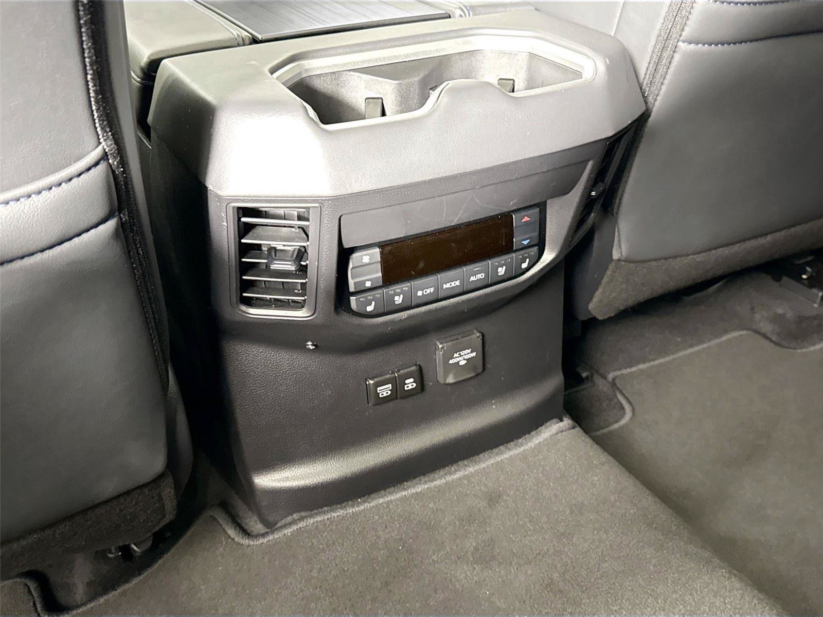 Certified 2025 Toyota Sequoia Platinum AWD/4WD image 41