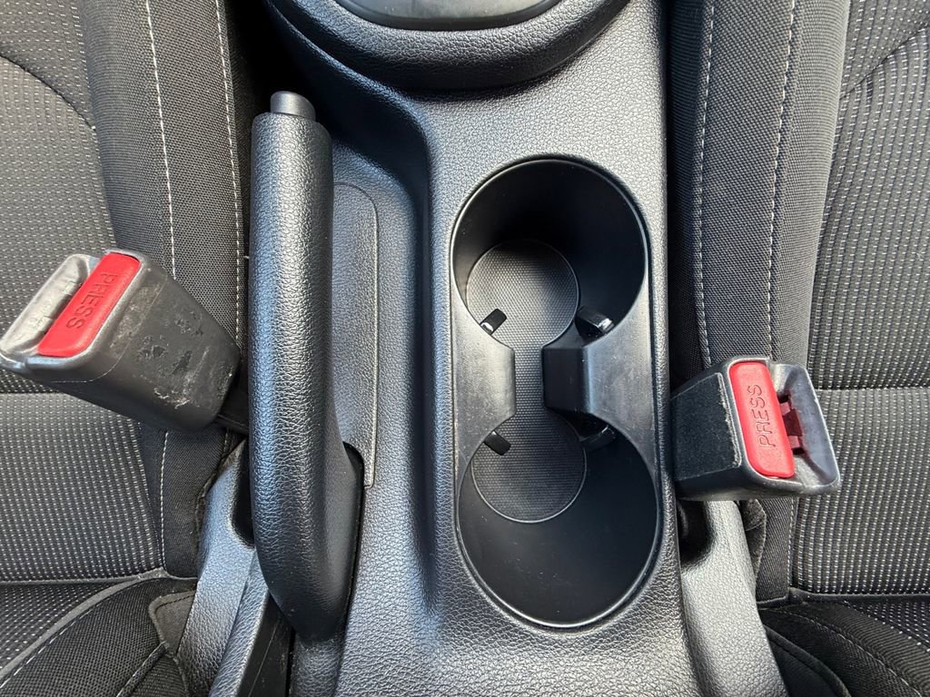 Used 2021 Kia Forte LXS image 28