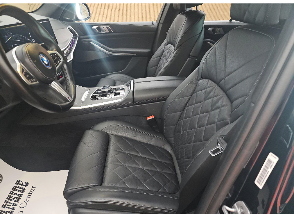 Used 2024 BMW X5 xDrive50e w/ Executive Package AWD/4WD image 5