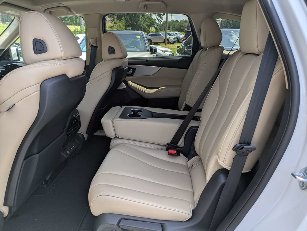 Used 2026 Acura MDX w/ Technology Package FWD image 16