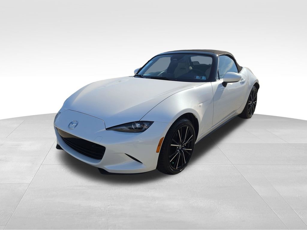New 2026 MAZDA MX-5 Miata Grand Touring w/ Weather Package RWD image 3
