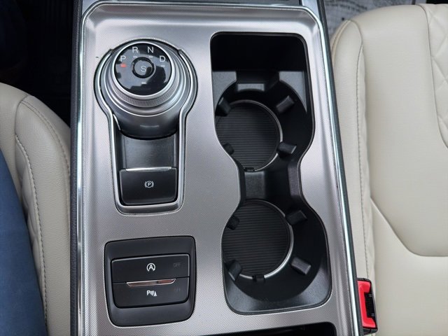 Certified 2024 Ford Edge Titanium image 22