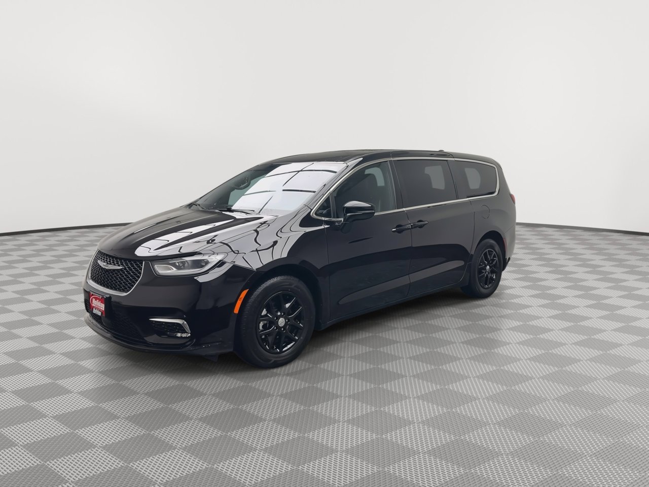 Used 2025 Chrysler Pacifica Select image 35