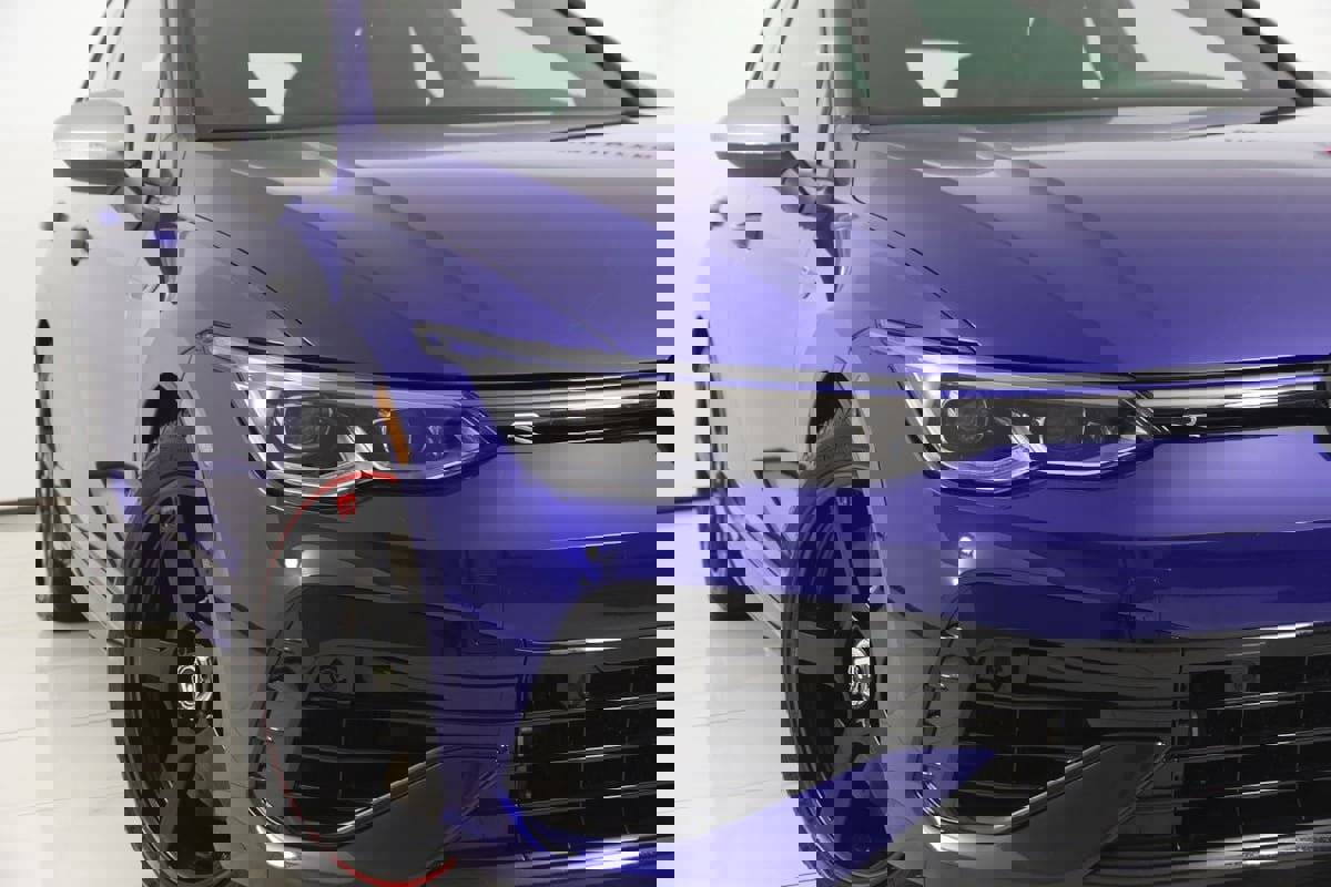 Used 2024 Volkswagen Golf R image 20