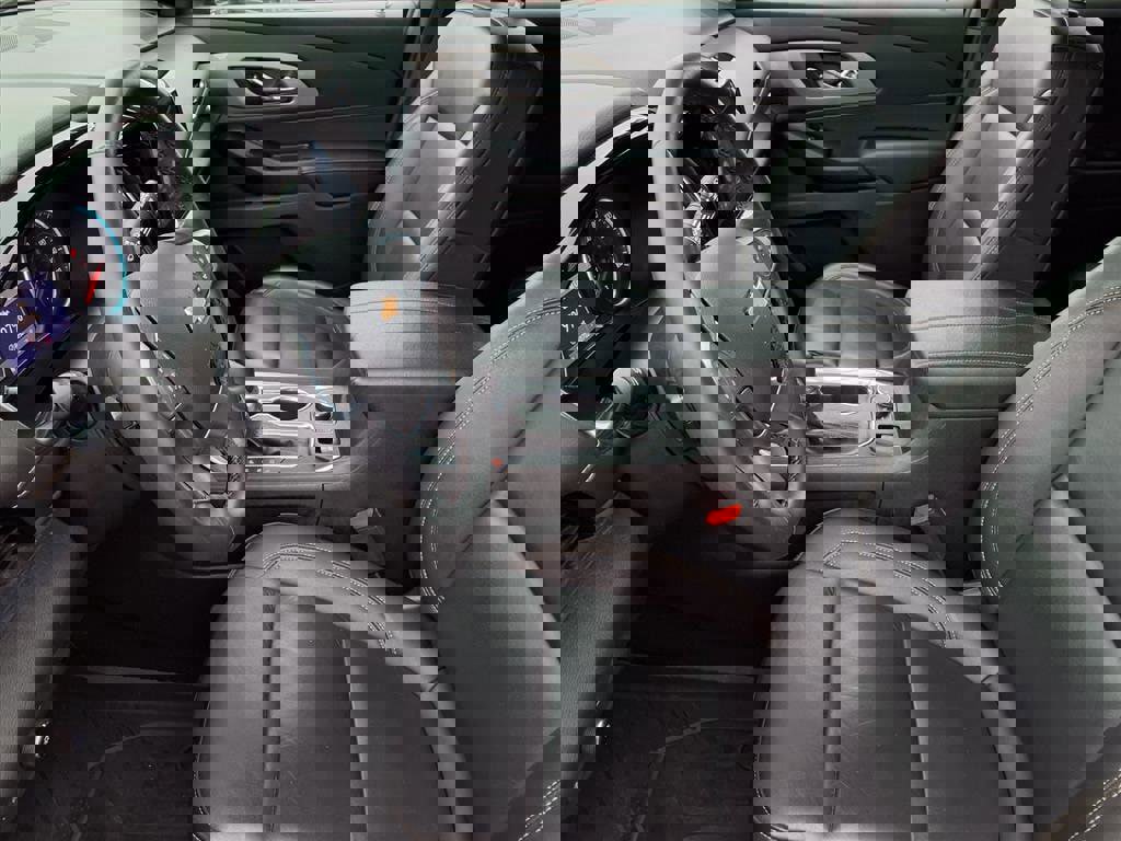 Used 2023 Chevrolet Traverse LT w/ LPO, Floor Liner Package image 16