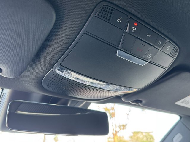 Used 2022 Mercedes-Benz GLC 300 image 23
