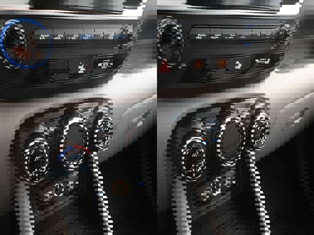 New 2026 Hyundai Venue SEL image 22