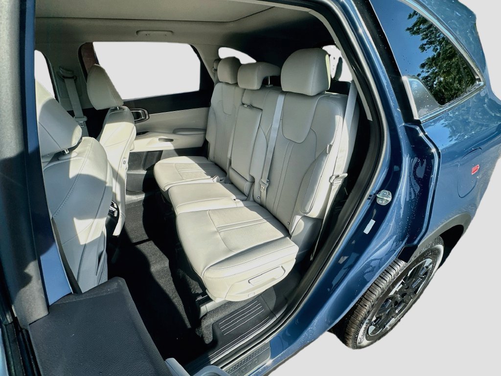 New 2026 Kia Sorento S FWD image 24