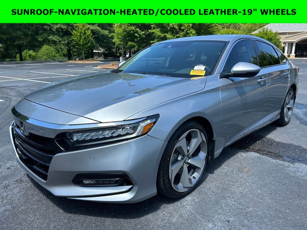 Used 2018 Honda Accord Touring image 1