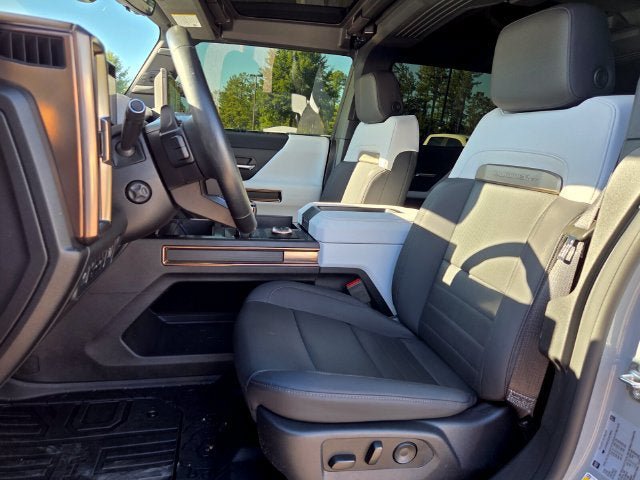 Used 2025 GMC Hummer EV 2X AWD/4WD image 10