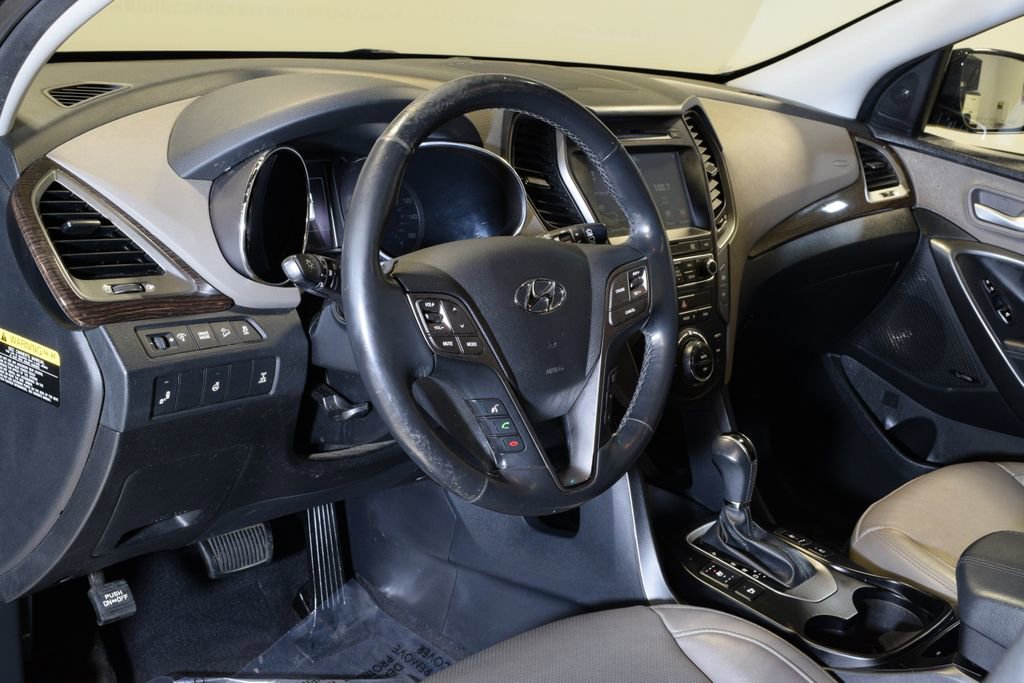 Used 2017 Hyundai Santa Fe Sport AWD/4WD image 3