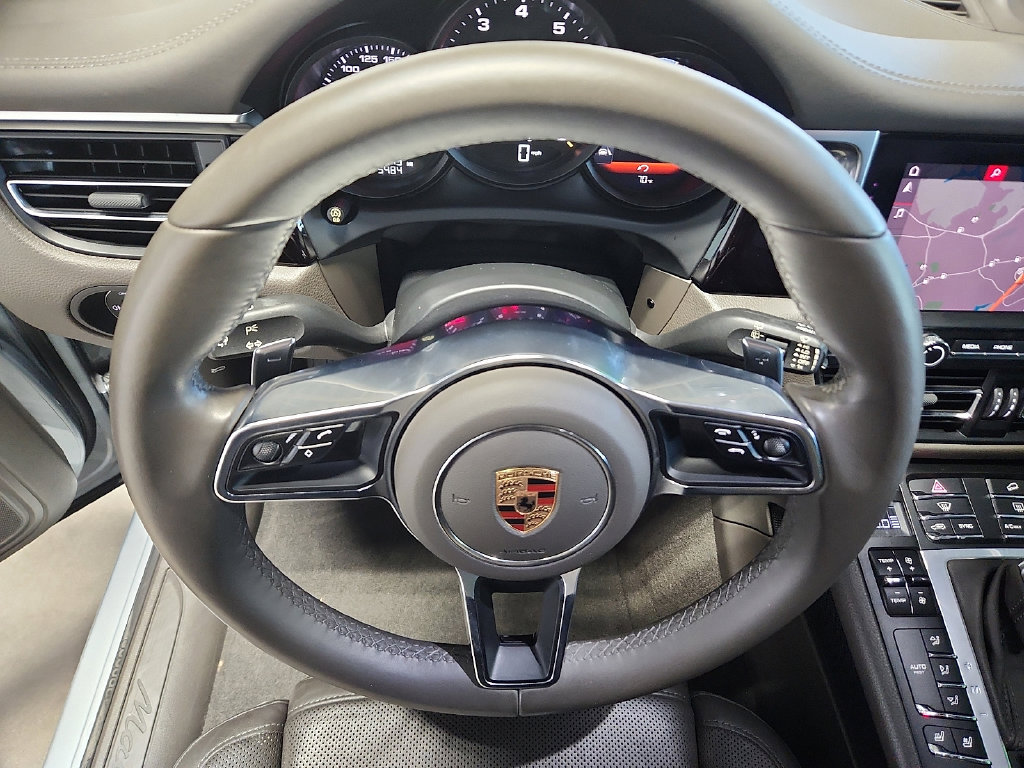 Used 2019 Porsche Macan AWD/4WD image 19