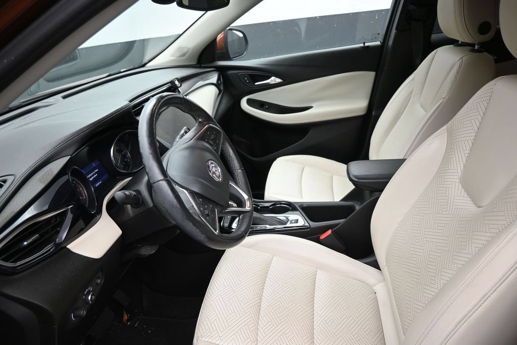 Used 2020 Buick Encore GX Essence FWD image 12