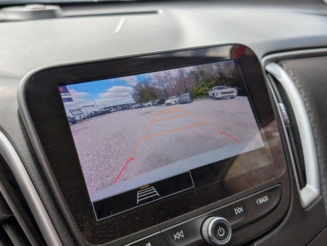 Used 2023 Chevrolet Malibu LT image 16