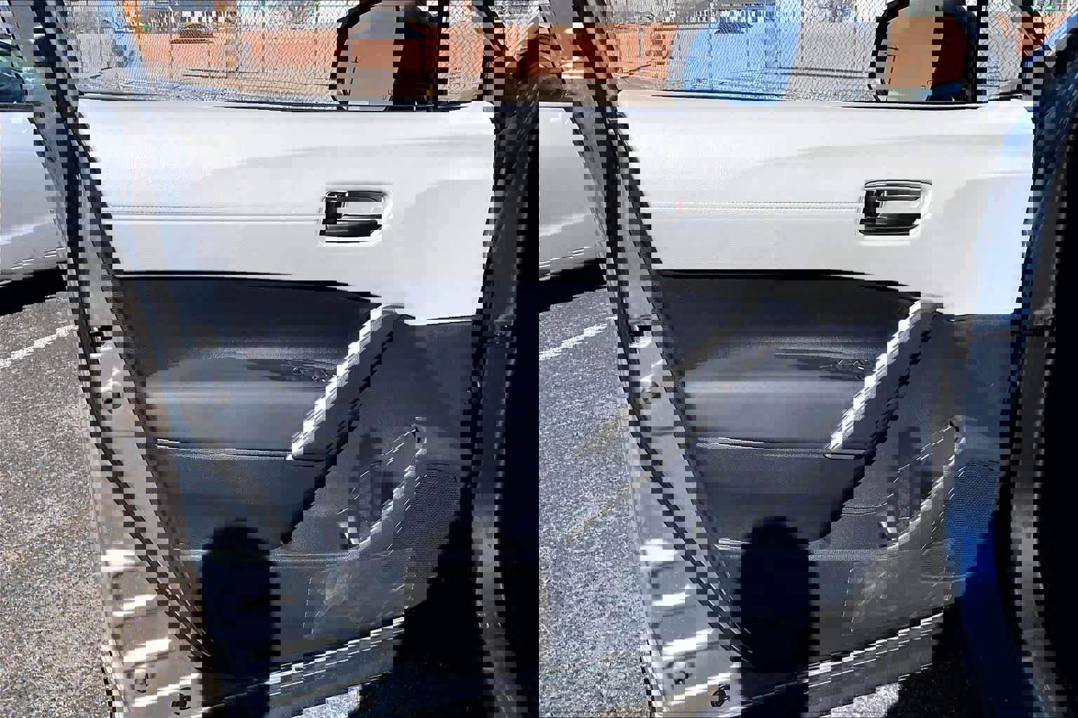 Used 2026 Toyota Corolla Cross L image 19