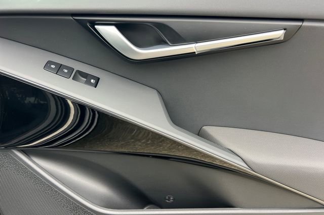 Used 2025 Kia Niro Wave image 23