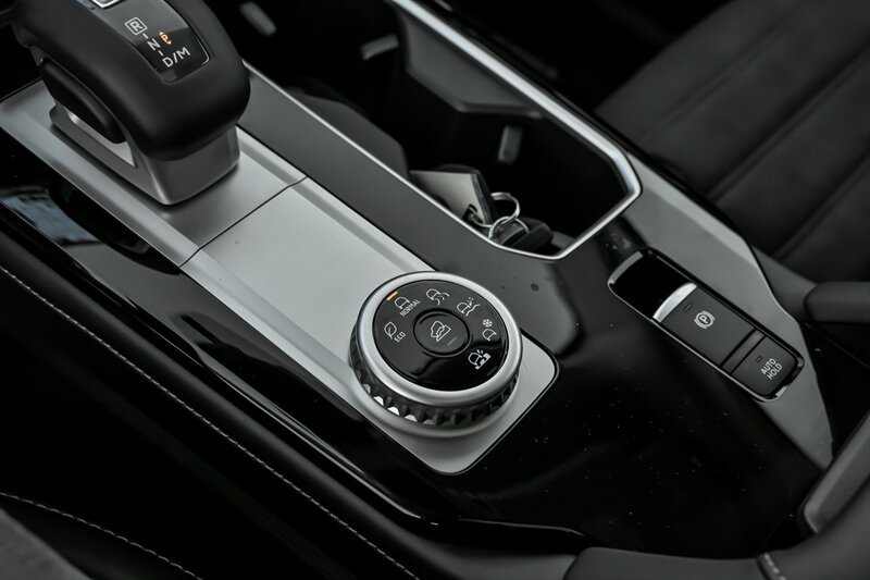 New 2026 Mitsubishi Outlander SE image 25