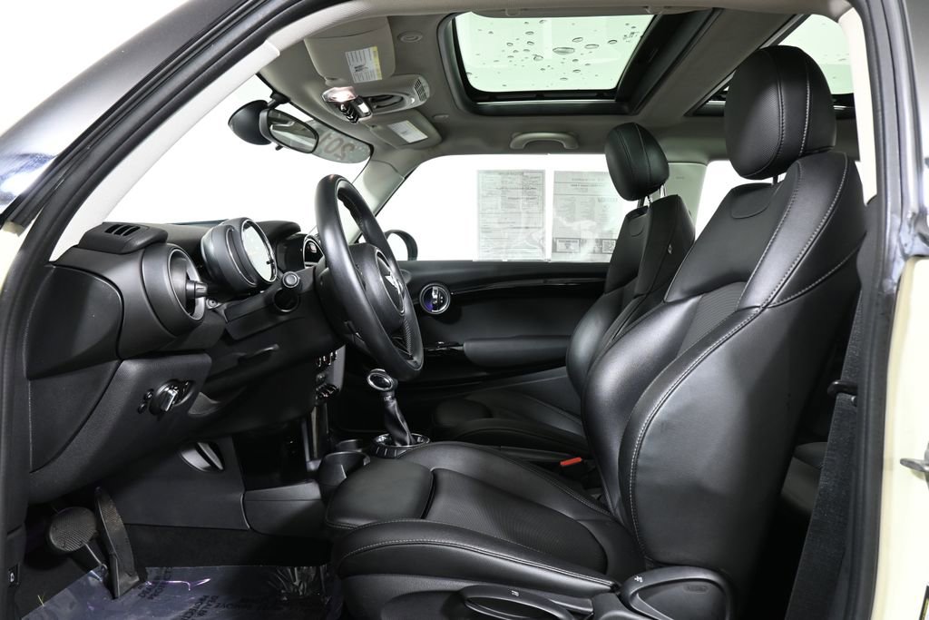 Used 2014 MINI Cooper S image 3