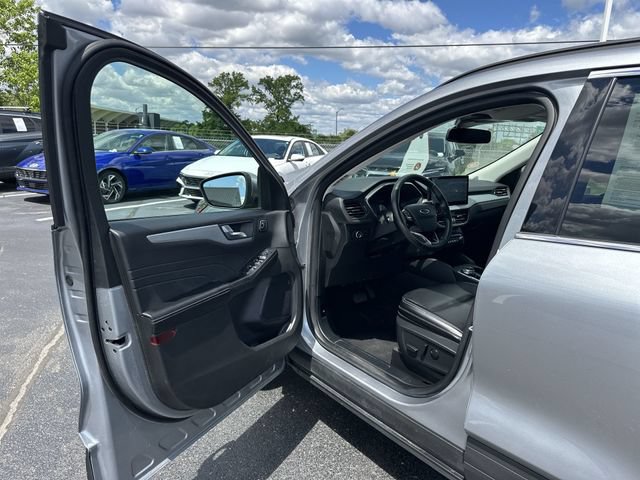 Used 2024 Ford Escape Platinum AWD/4WD image 18