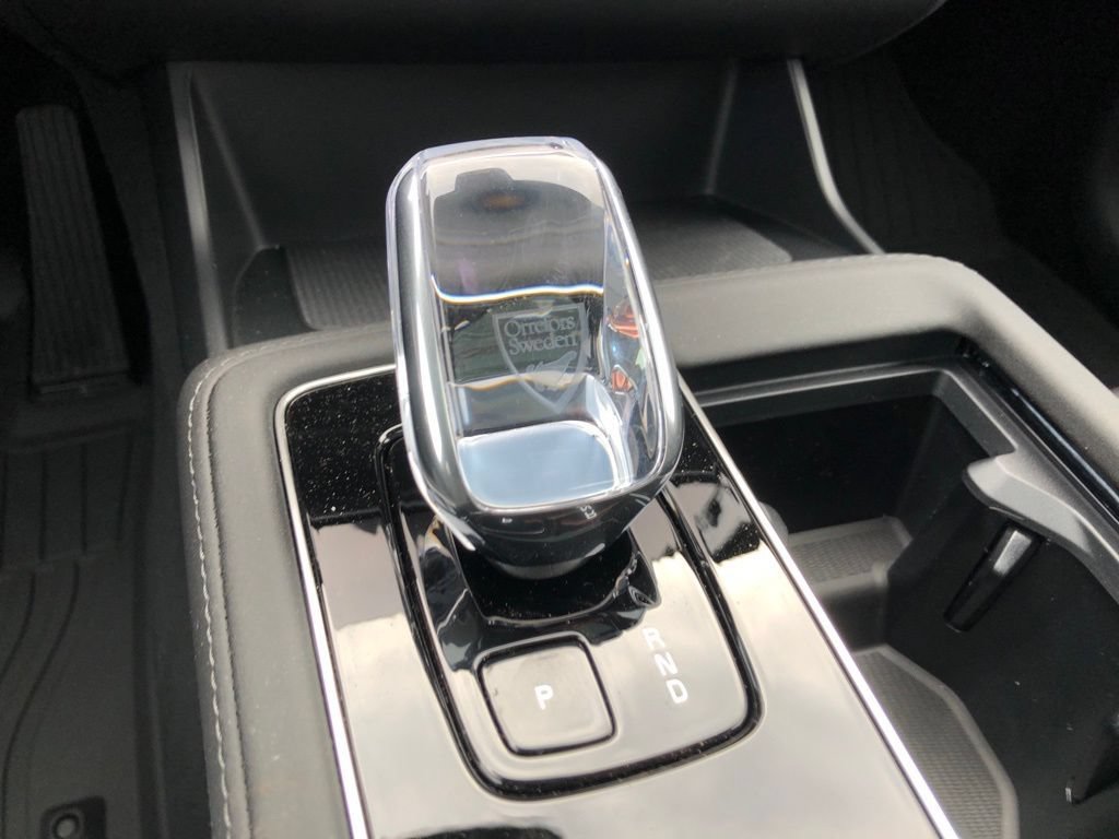 New 2026 Volvo XC90 B6 Plus w/ Protection Package Premier AWD/4WD image 25