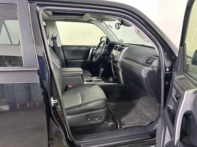 Used 2023 Toyota 4Runner SR5 Premium w/ Moonroof Package image 10