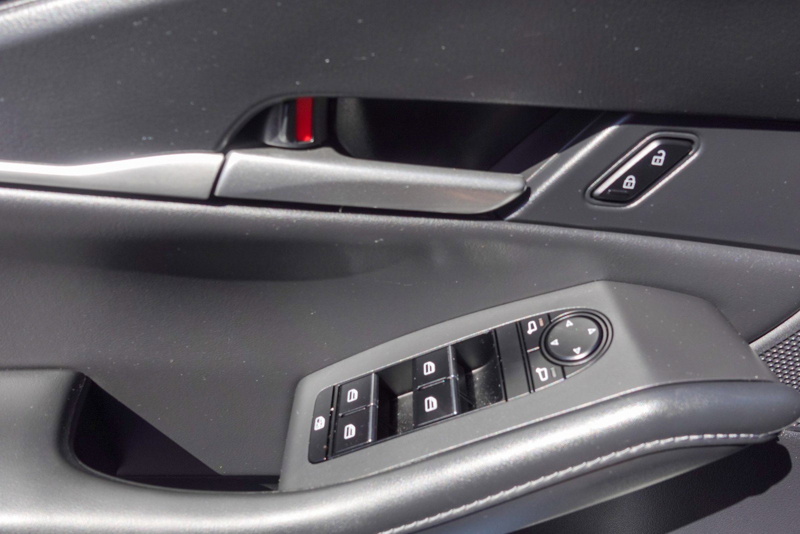 Certified 2023 MAZDA CX-30 AWD 2.5 S w/ Select Package image 11