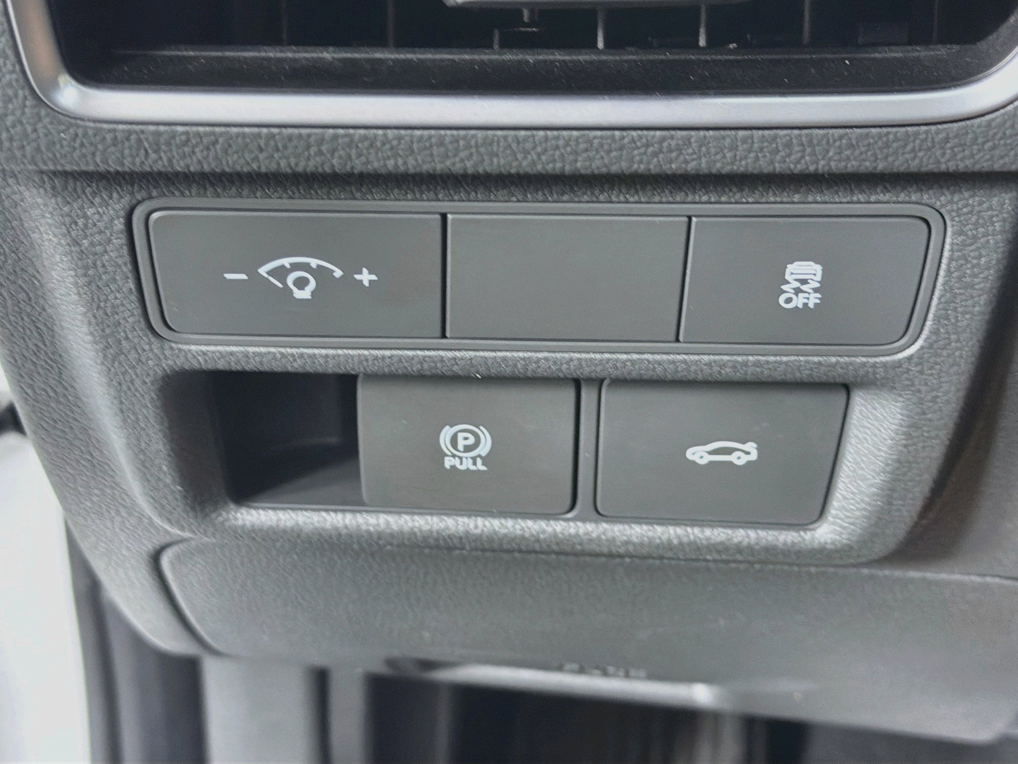 Used 2025 Hyundai Sonata SEL FWD image 17