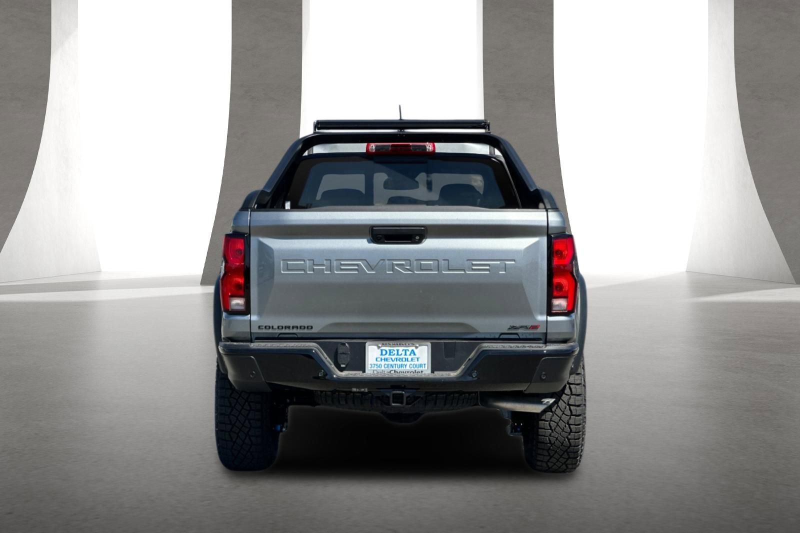 New 2026 Chevrolet Colorado ZR2 w/ Midnight Edition AWD/4WD image 5