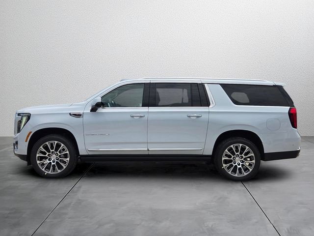 New 2026 GMC Yukon XL Denali w/ Denali Reserve Package AWD/4WD image 3