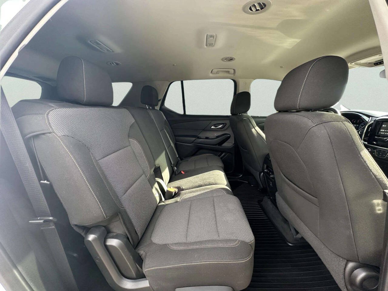 Used 2019 Chevrolet Traverse LS AWD/4WD image 19