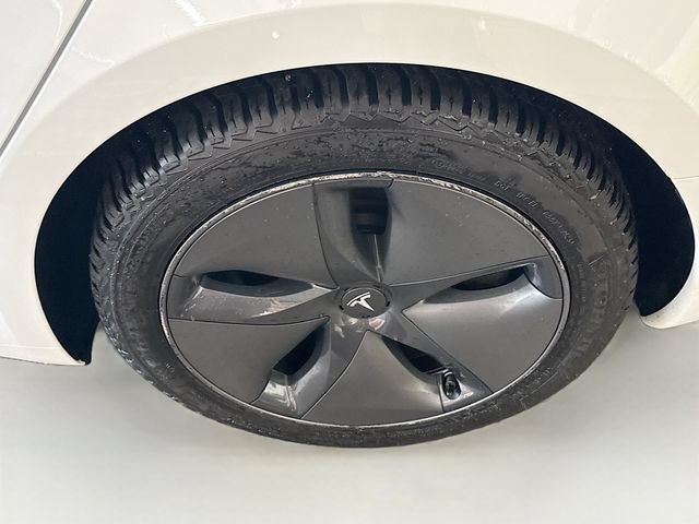 Used 2019 Tesla Model 3 Long Range AWD/4WD image 32