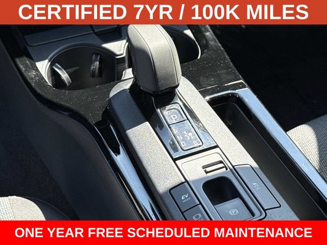 Used 2025 Toyota Prius LE FWD image 22