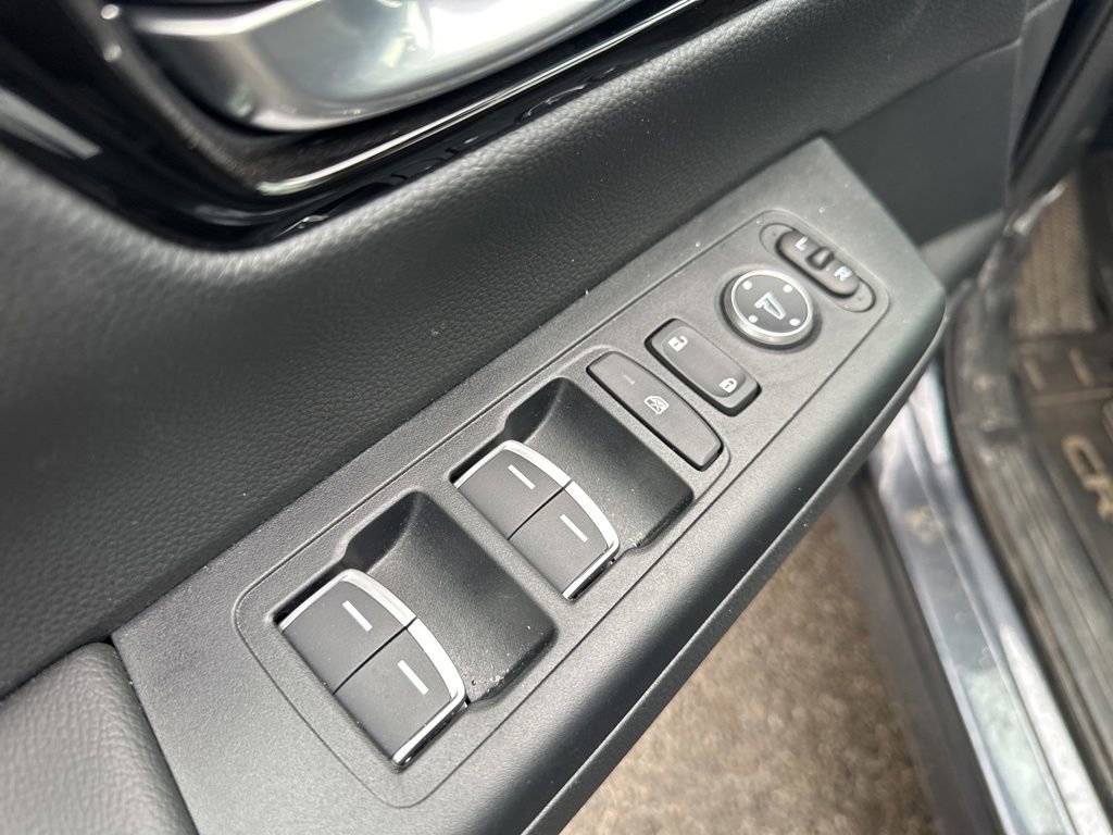 Used 2025 Honda CR-V Sport Touring image 19