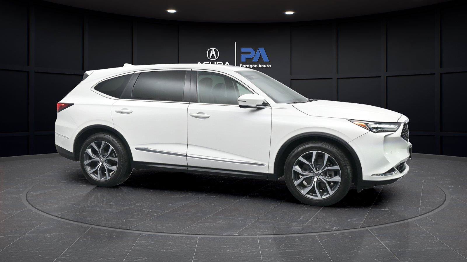 Used 2023 Acura MDX w/ Technology Package AWD/4WD image 30