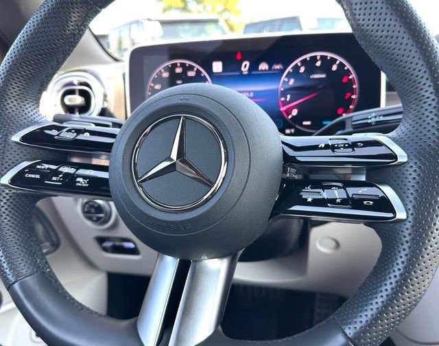 Used 2026 Mercedes-Benz CLE 450 4MATIC Cabriolet image 25