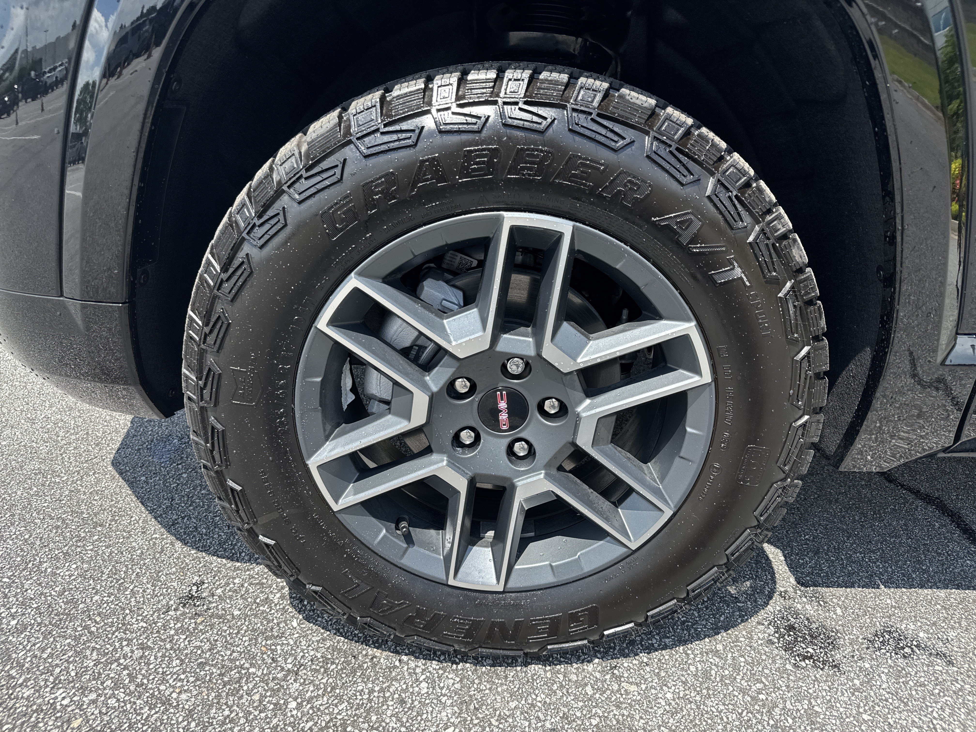 New 2026 GMC Terrain AT4 w/ Convenience Package III AWD/4WD image 13