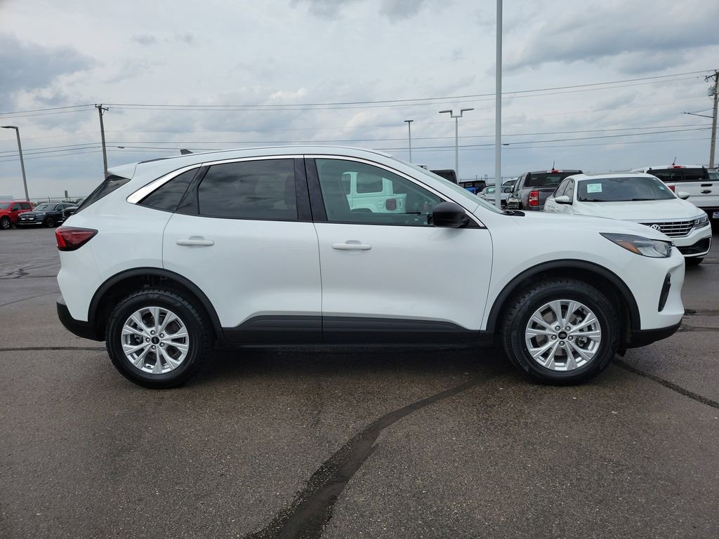 Certified 2023 Ford Escape Active w/ Tech Pack #1 AWD/4WD image 3